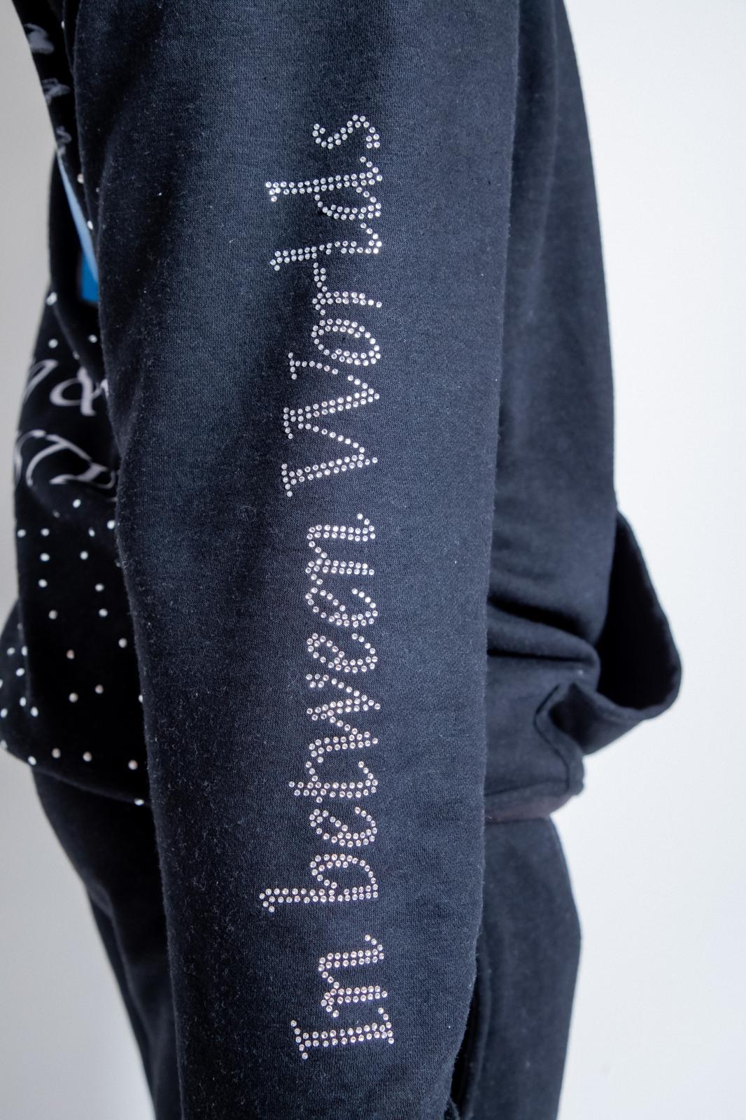 Black “In between worlds” Sweatsuit